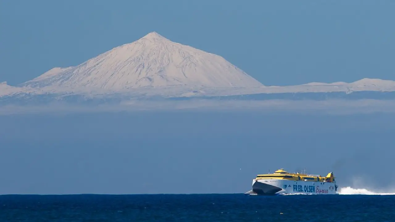 Snow on Tenerife's mount teide